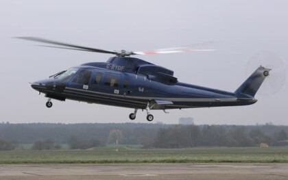 Sikorsky S-76D hover