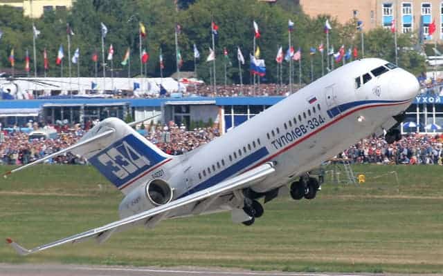 Tupolev Tu-334 - Showing off