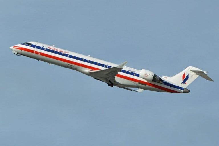 Bombardier CRJ 700 · History, Technical Data & Photos · AeroCorner