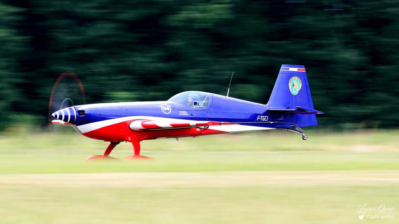 Extra EA 330 SC · History, Technical Data & Photos · AeroCorner