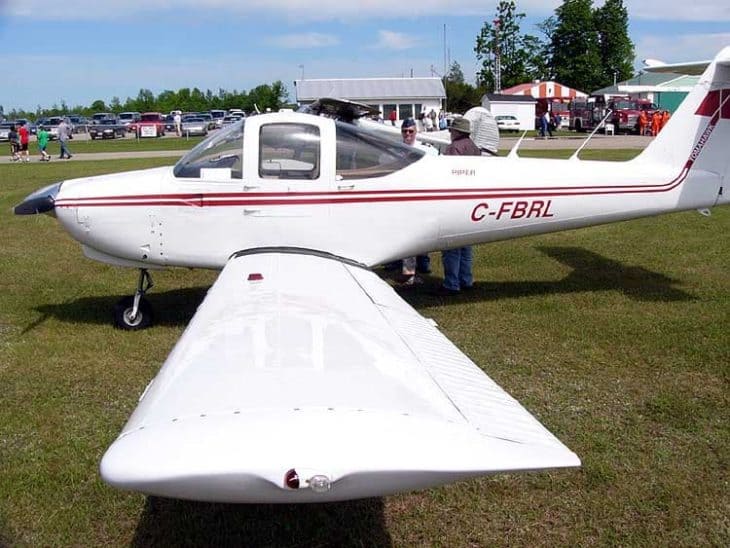 Piper pa-38 Tomahawk rectangular wing