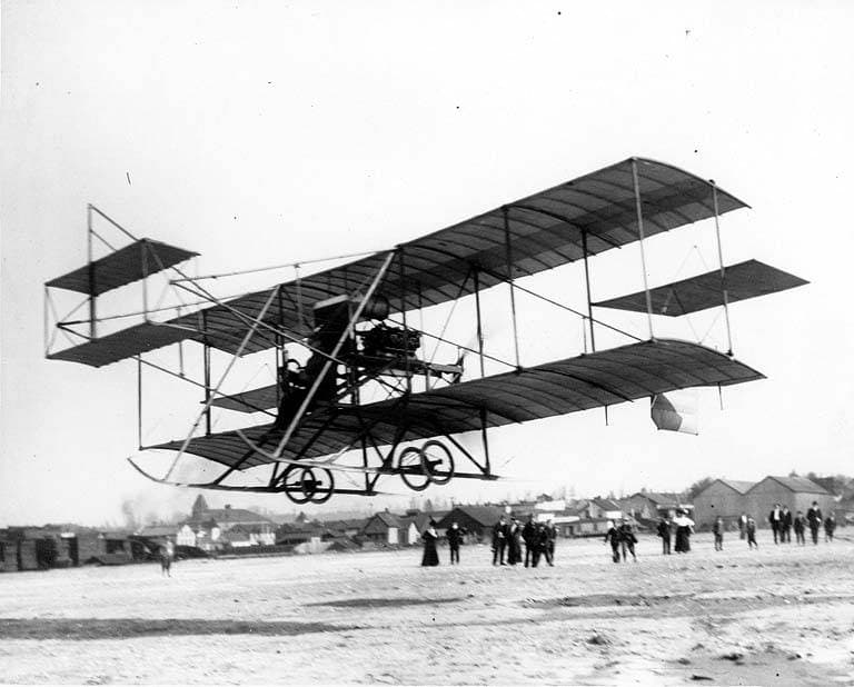 The First Airplane Biplane To Land At The First Air Show At Olympia 