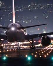 Do Airplanes Have Headlights or Landing Lights & What Kind Of Light Bulb Are They?