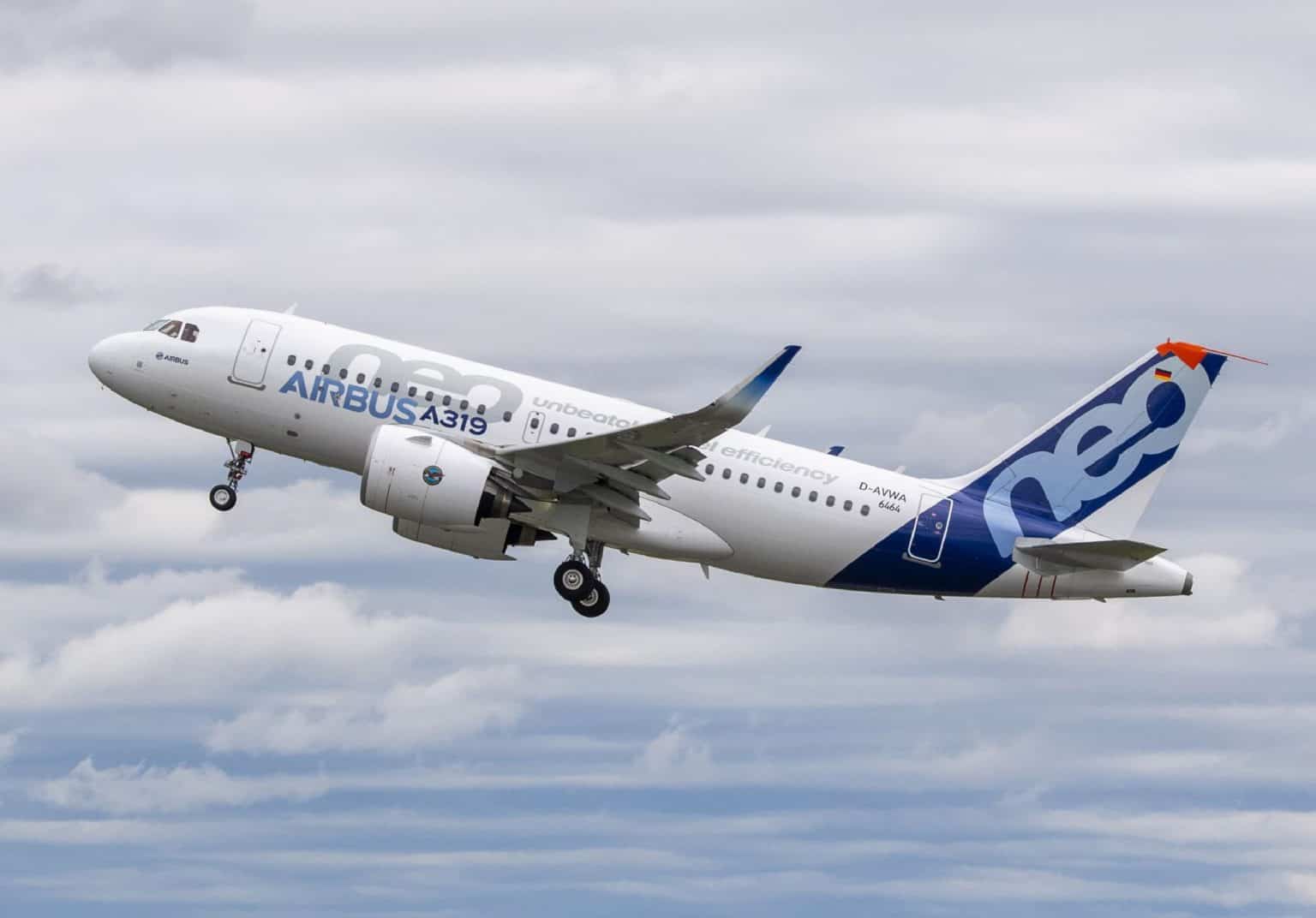 Airbus A319neo takeoff