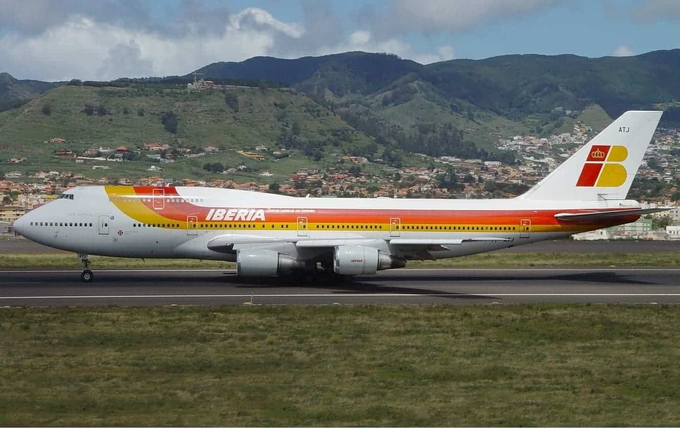 Boeing 747 300 History Technical Data Photos AeroCorner
