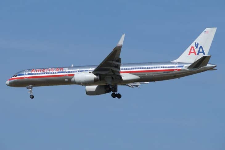American Airlines Boeing 757 200 in flight