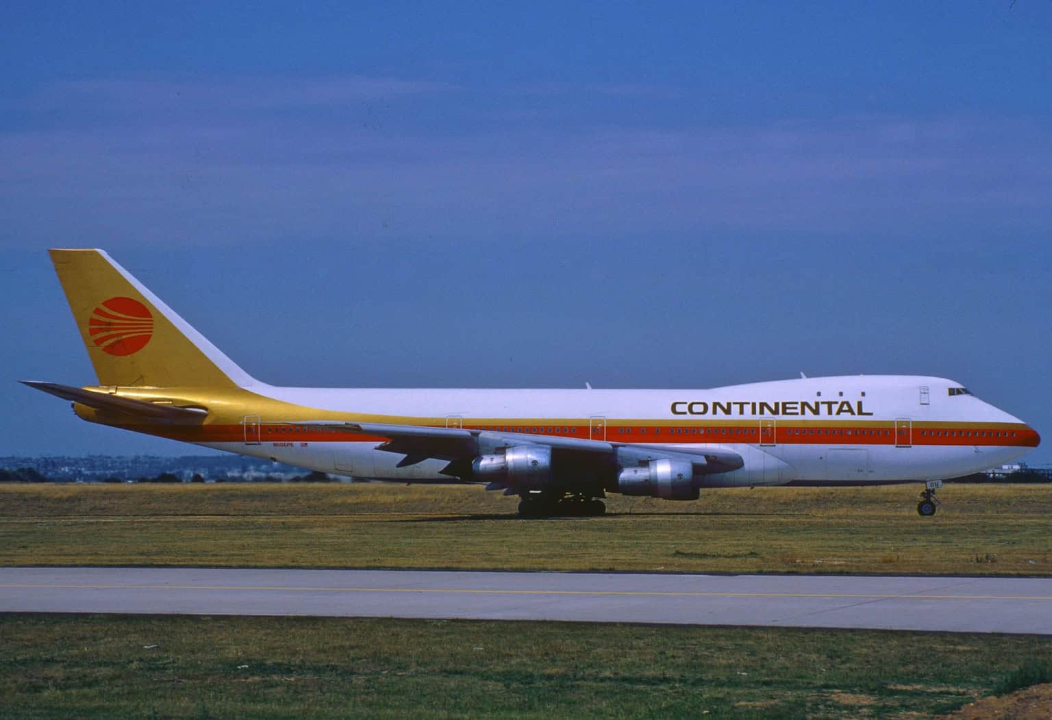 Boeing 747-100