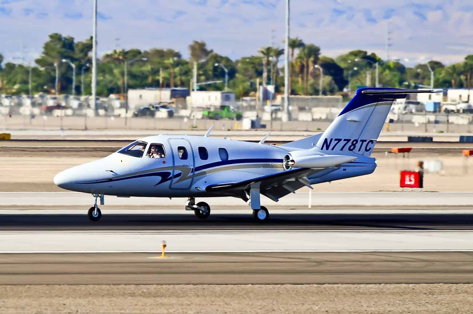 Eclipse 500 N778TC