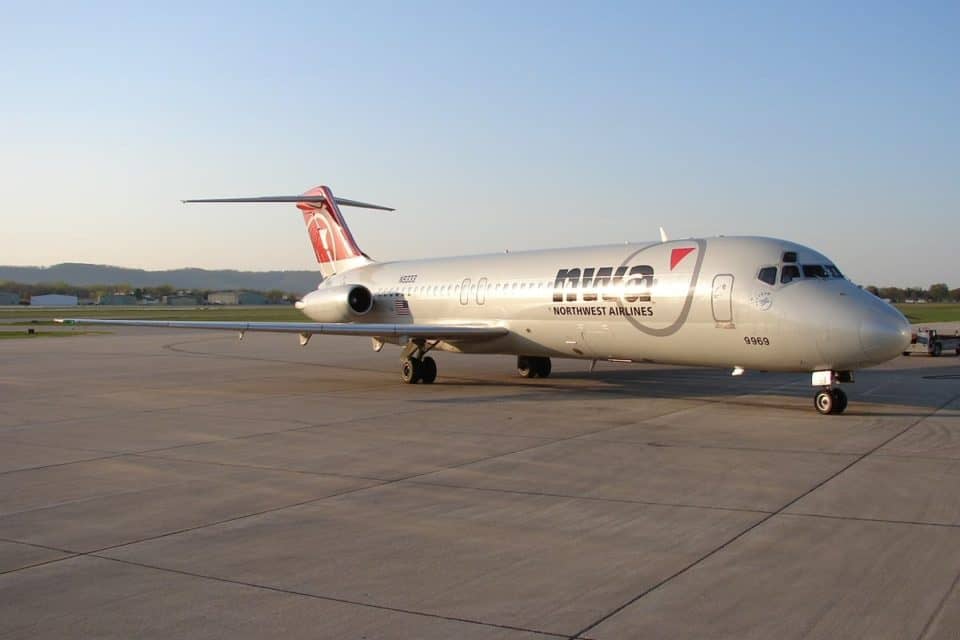 McDonnell Douglas DC-9-30 · History, Technical Data & Photos · AeroCorner