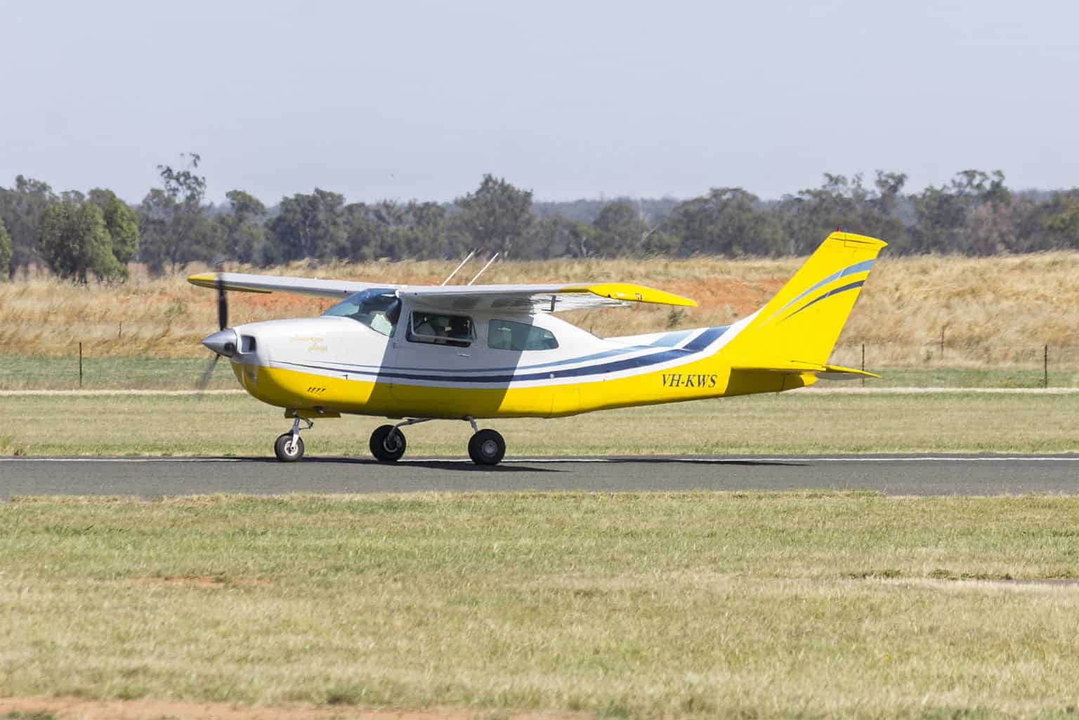 Cessna 210 Centurion VH KWS taxiing