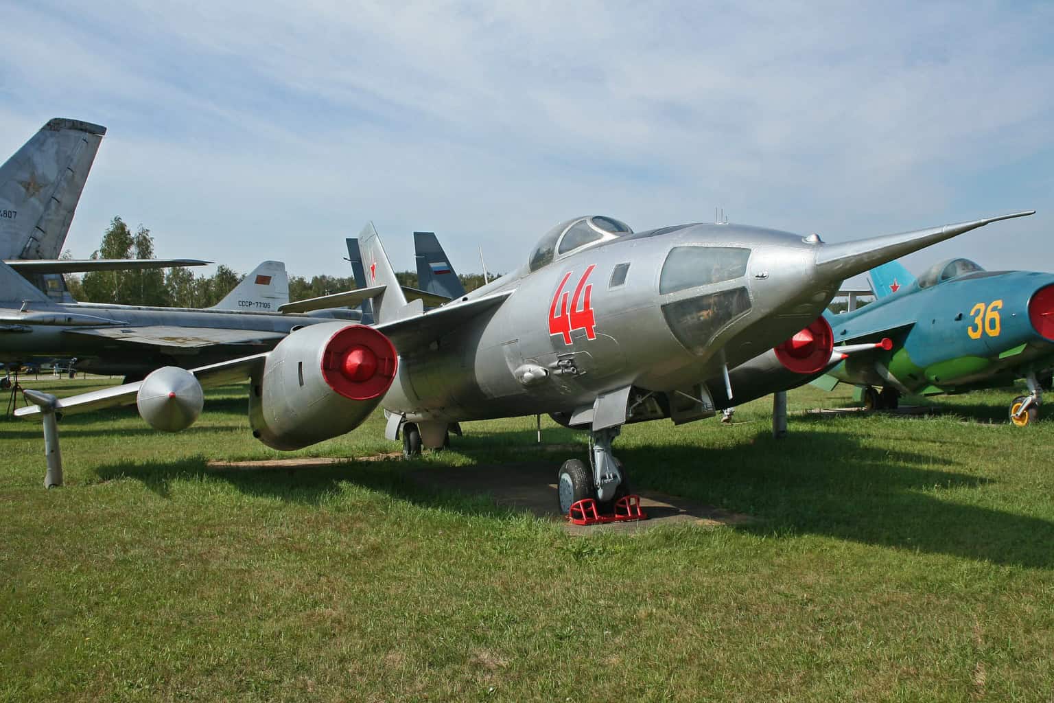 yak Yak-28: A Versatile Turbojet Aircraft Of The Cold War
