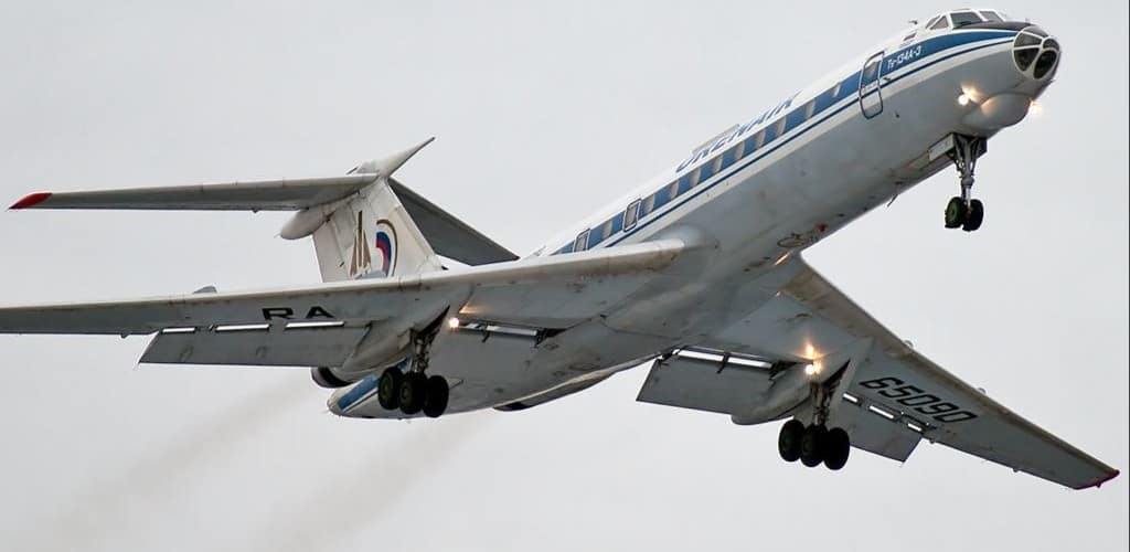 RA 65090 Orenair Tupolev Tu 134A 3