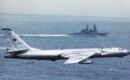 Tupolev Tu 16 flies over USS Hewitt. 1978