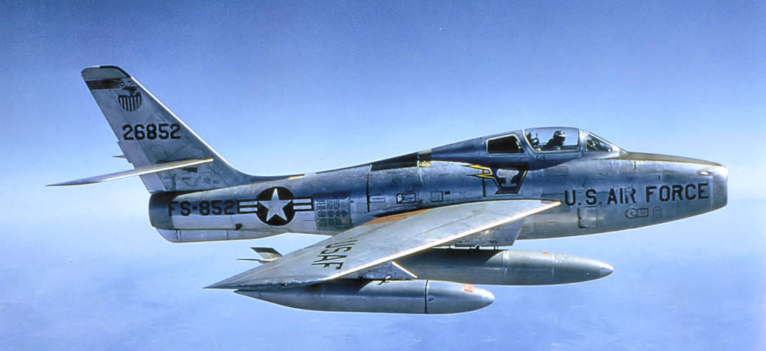 A U.S. Air Force Republic F 84F 50 RE Thunderstreak of the 91st Fighter Bomber Squadron.