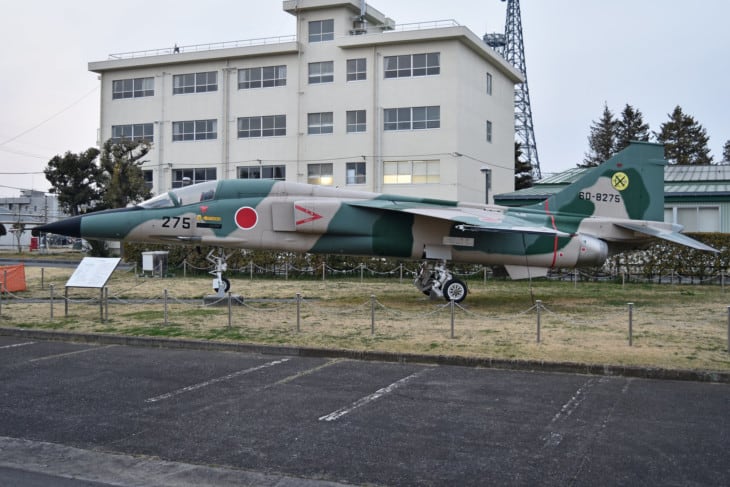 Mitsubishi F 1 60 8275 275