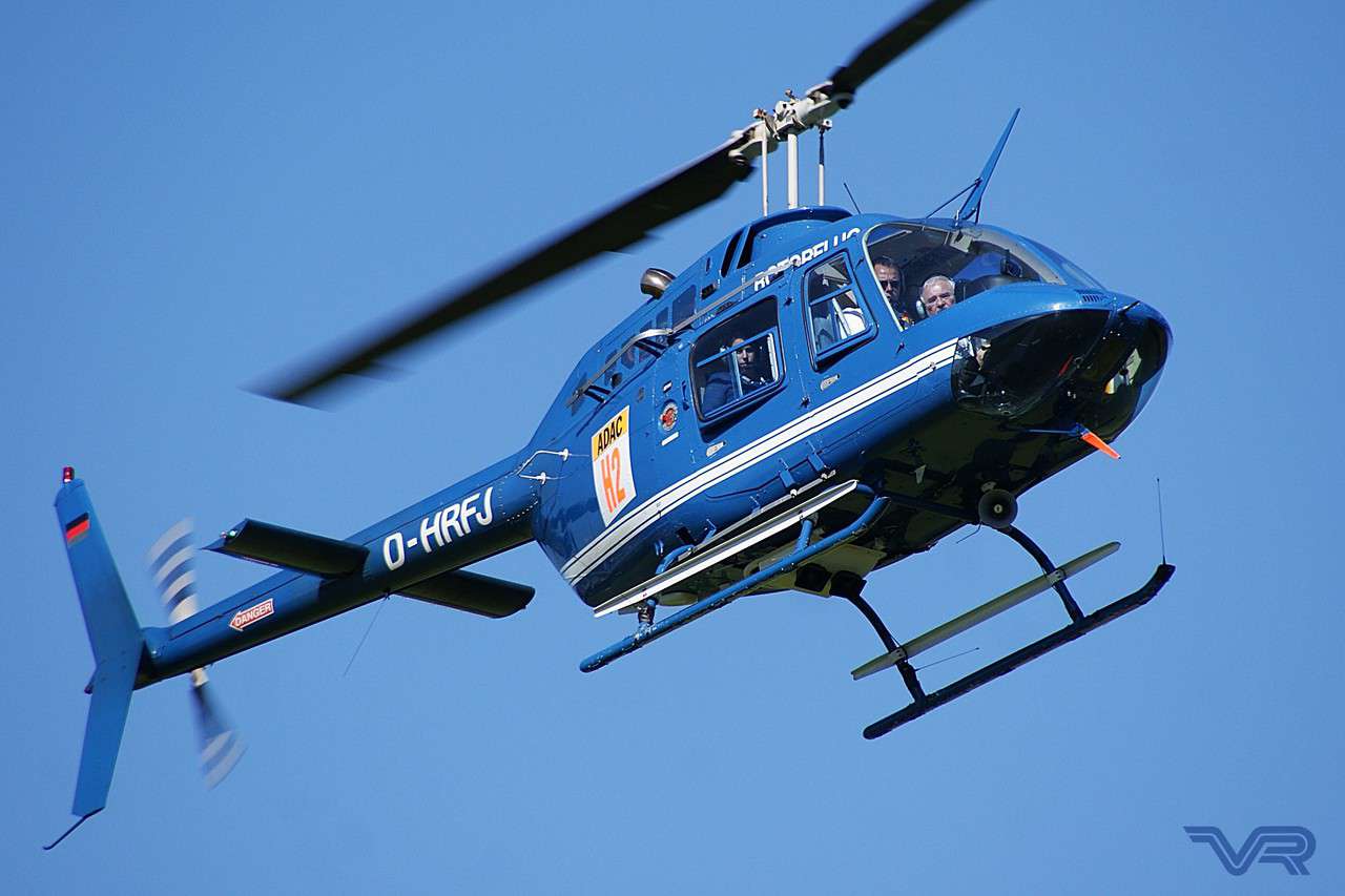 18002 Hot Wings Bell 206 JetRanger Life Flight Helicopter