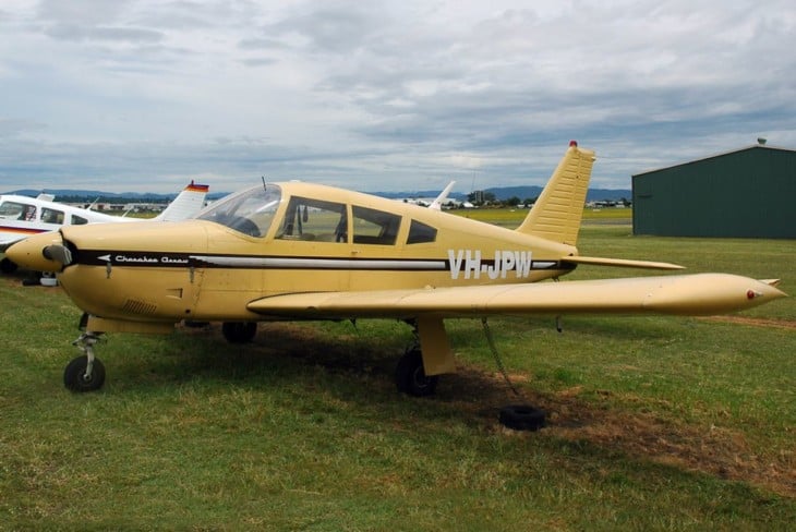 VH JPW Piper PA 28R 180 Cherokee Arrow