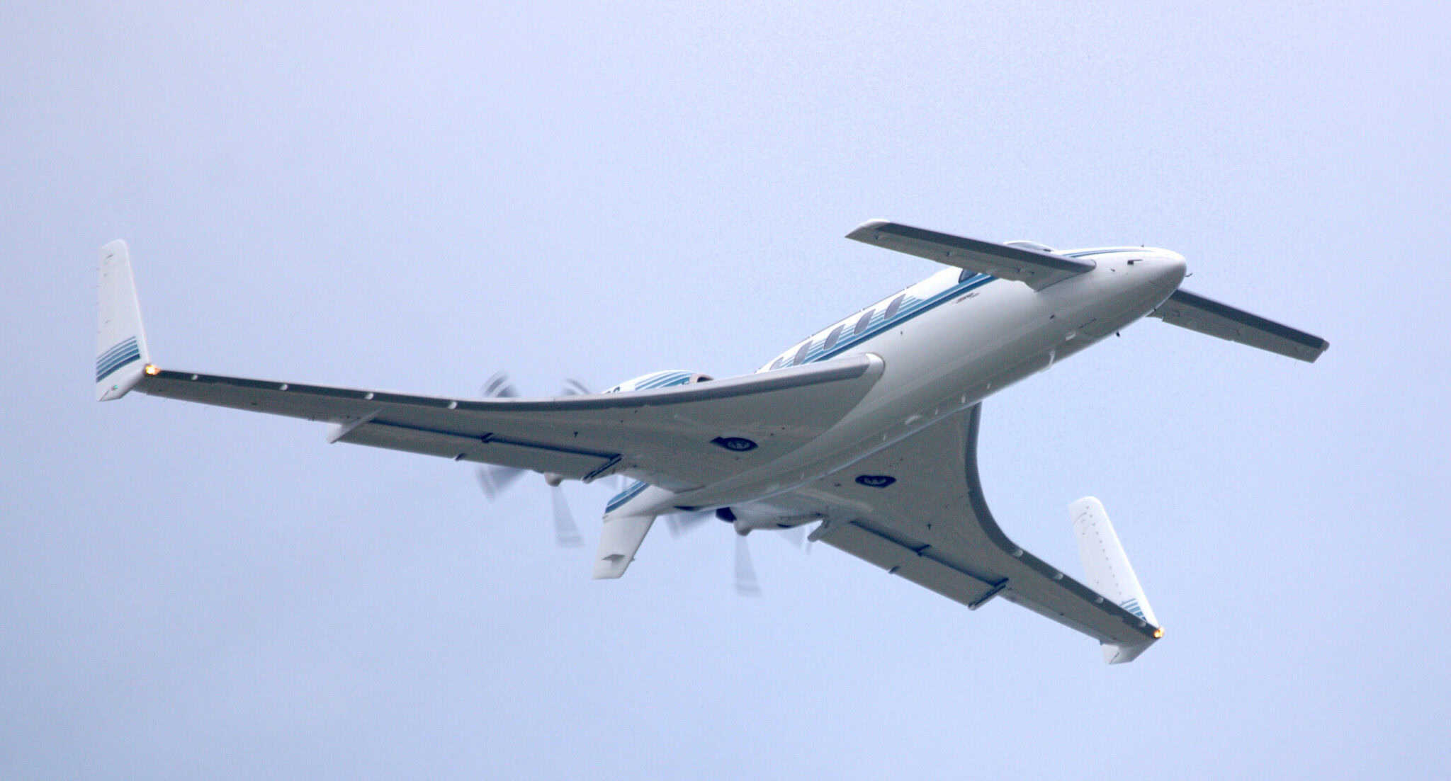 Beechcraft Starship in flight