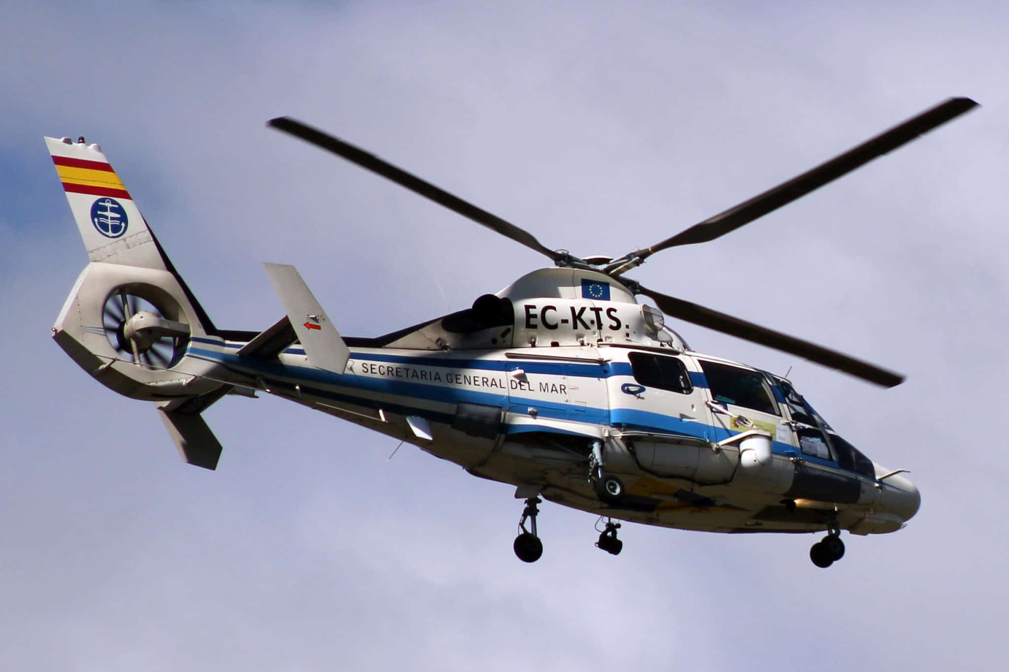 Eurocopter AS365 Dauphin History Technical Data Photos AeroCorner eurocopter-as365-dauphin-history-technical-data-photos-aerocorner