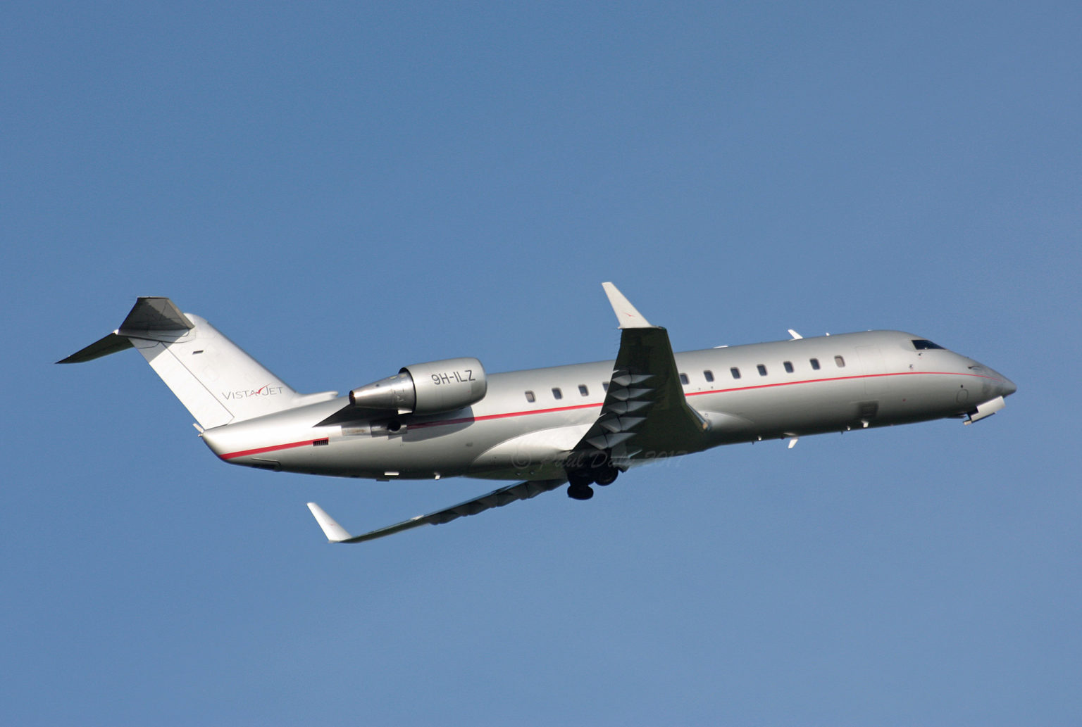 Bombardier Challenger 850 · History, Technical Data & Photos
