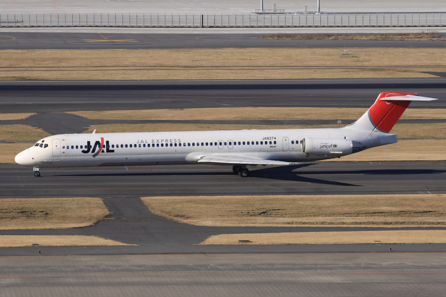 McDonnell Douglas MD-81 · History, Technical Data & Photos