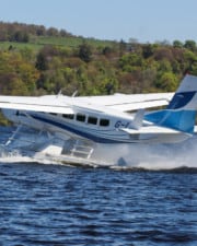 Seaplanes vs Floatplanes: What’s the Difference and Which is Better?