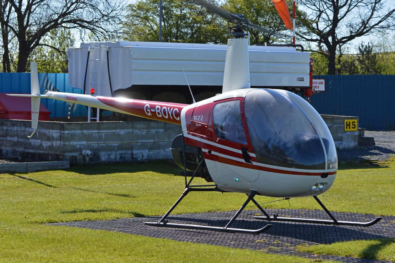 Robinson R22 · History, Technical Data & Photos · AeroCorner