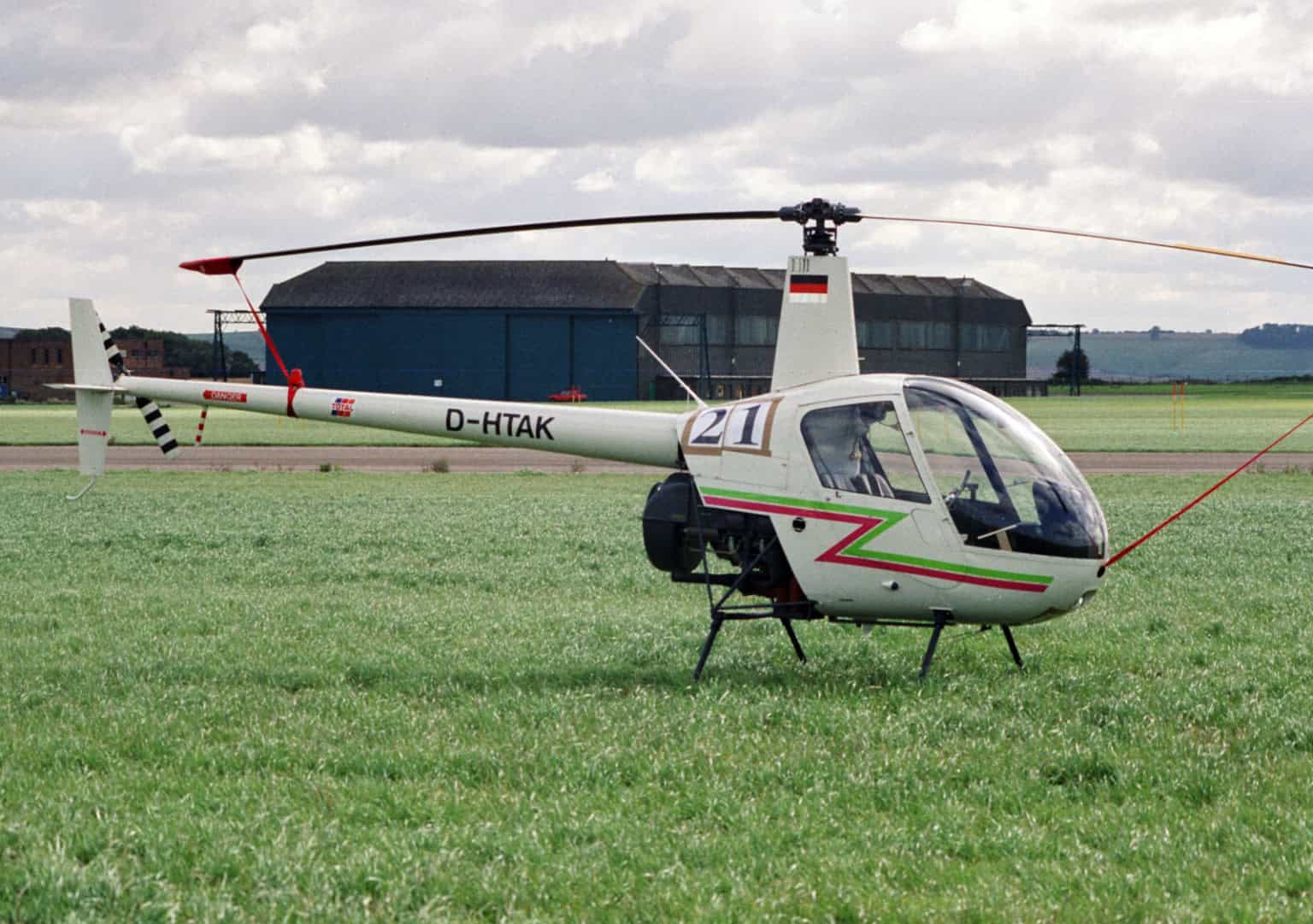 Robinson R22 · History, Technical Data & Photos · AeroCorner