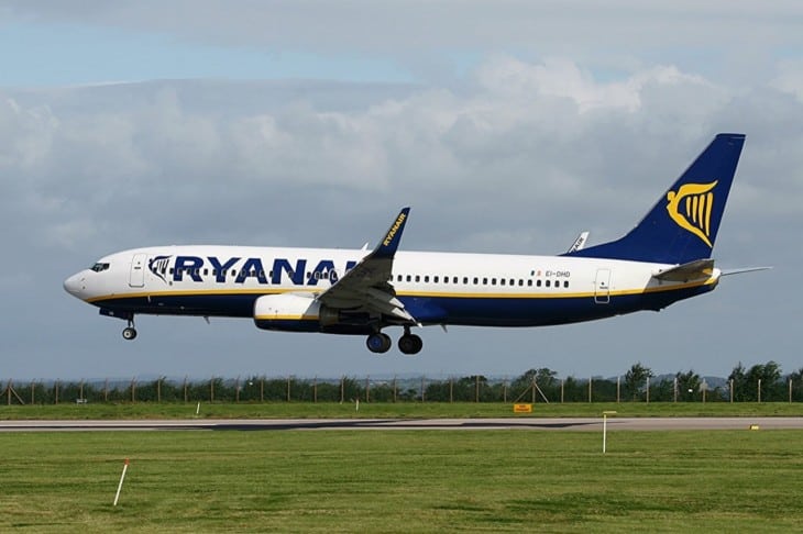 Ryanair B737 800 at East Midlands