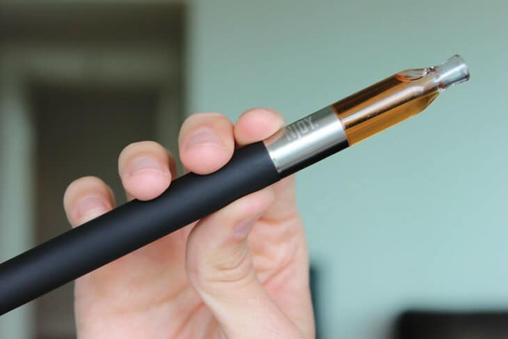holding a dab pen