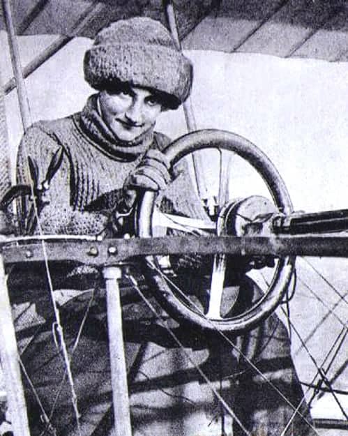 Raymonde de Laroche in her Voisin aeroplane in 1909