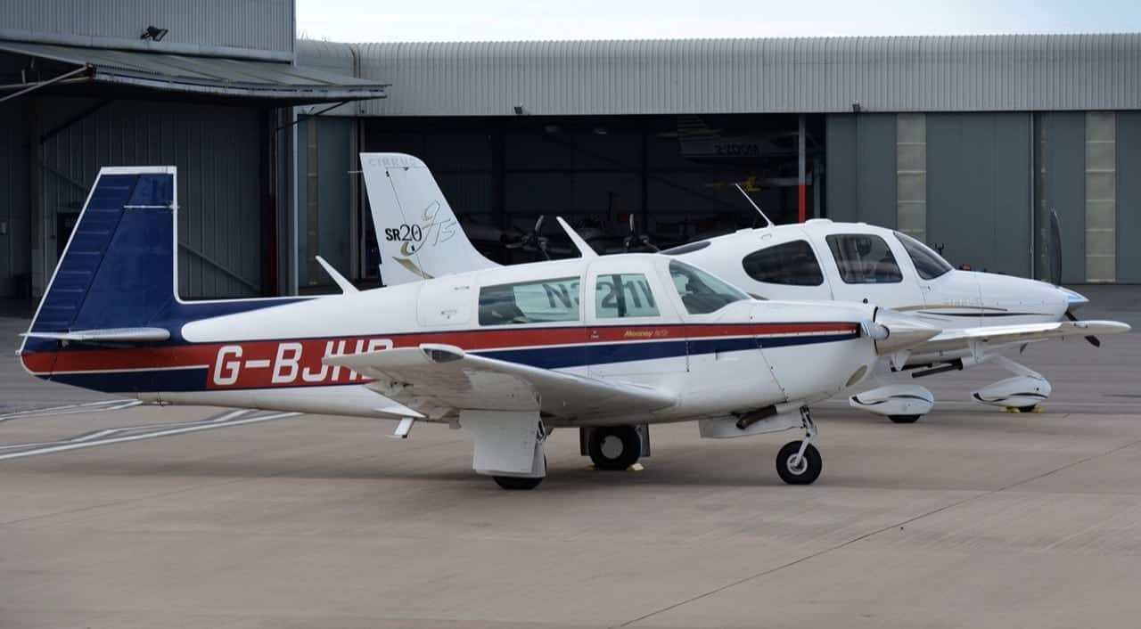 mooney m20j and cirrus sr 20