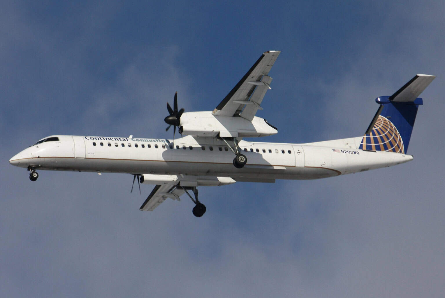 Continental Connection Bombardier DHC-8-402Q