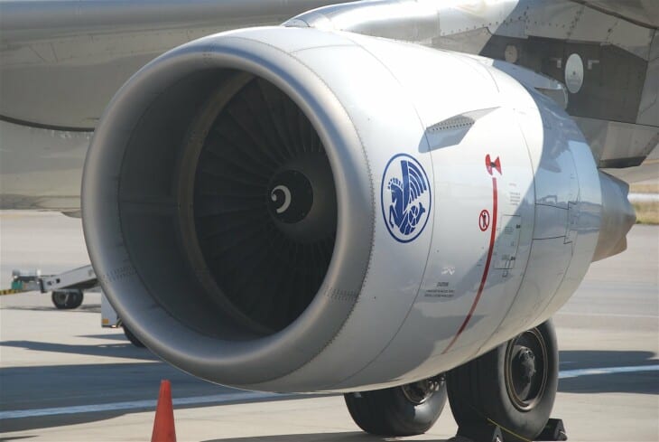 left engine of air france airbus a321