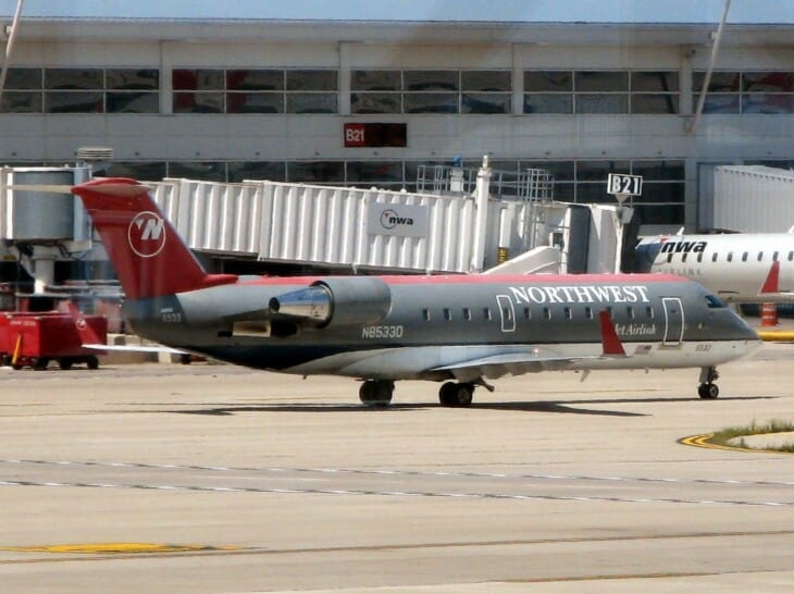 CRJ-200 in Northwest Airlink Marking (Detroit Metro Wayne County Airport)