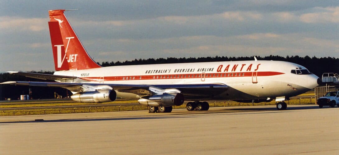 Boeing 707 138B of John Travolta