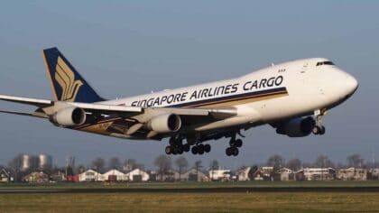 Boeing 747 Singapore airlines cargo