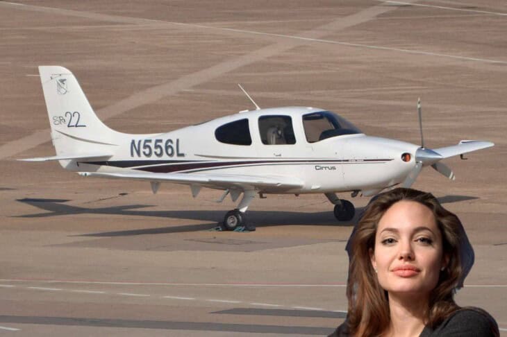 Cirrus SR22 - Angelina Jolie