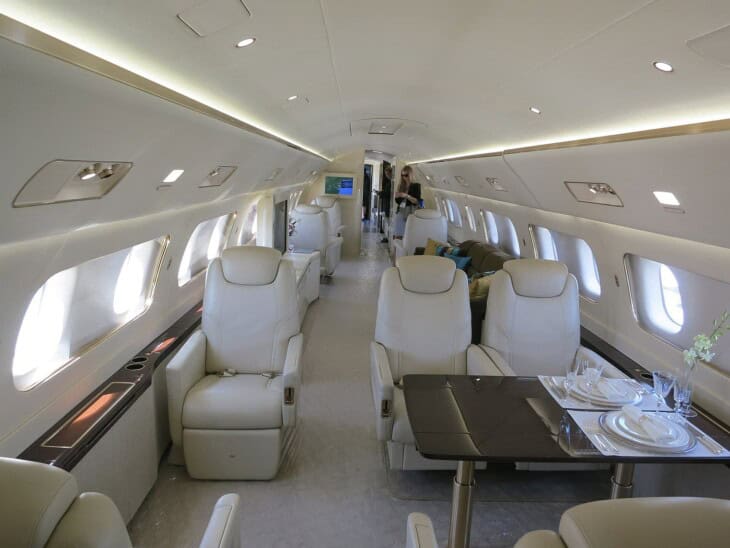 Embraer 190 Lineage 1000 interior