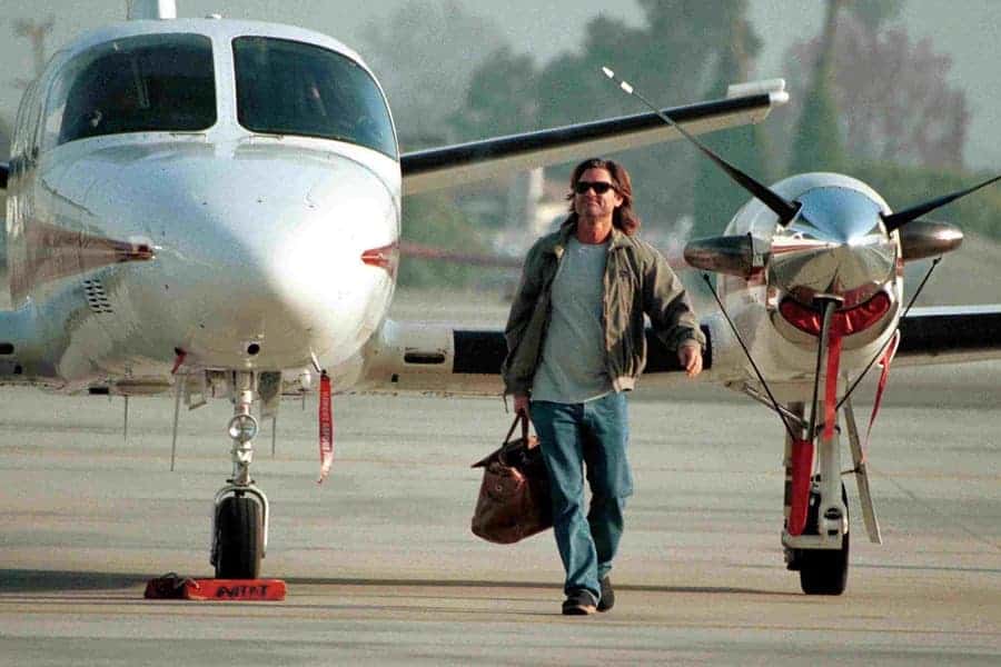 kurt russel airplane