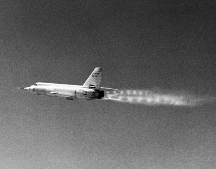 Bell X 2 Starbuster in flight