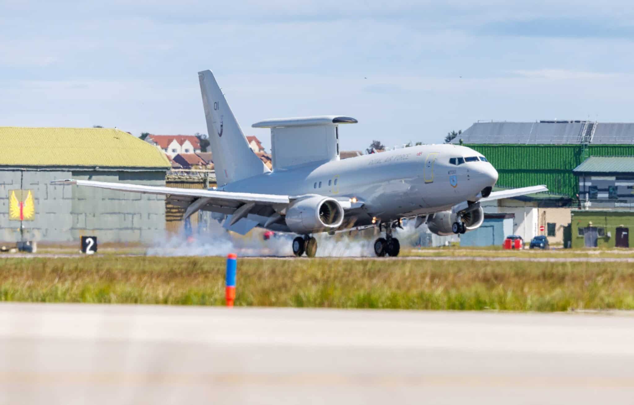 Boeing E 7 Wedgetail Airbourne Early Warning (AEW) Mk1 lands