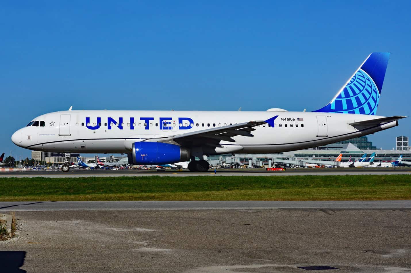 N491UA - Airbus A-320-232 - United Airlines