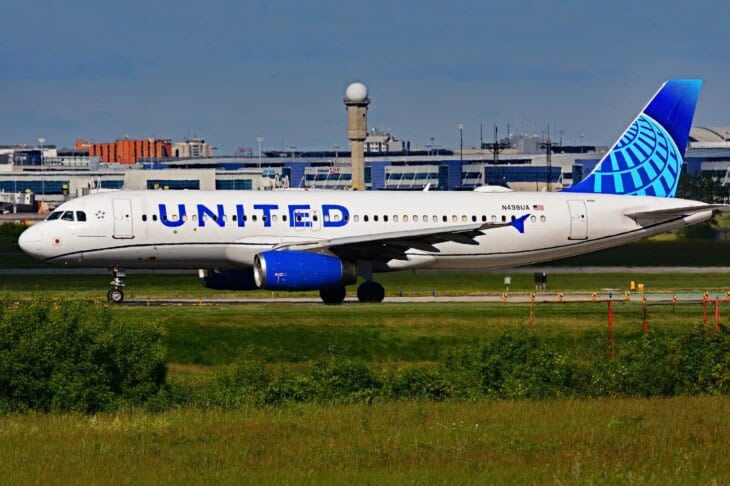 N498UA - Airbus A-320-232 - United Airlines at Toronto Lester B. Pearson Airport (YYZ)