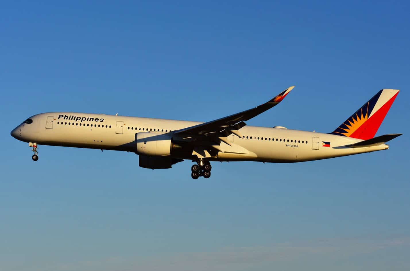 RP-C3506 - Airbus A-350-941 - Philippine Airlines