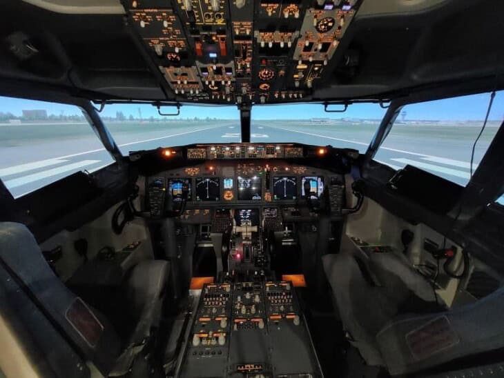 The flight deck of the B737NG full flight simulator