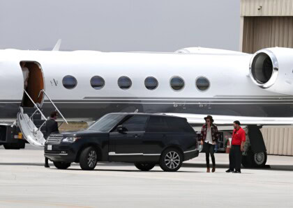 01 harry styles jet