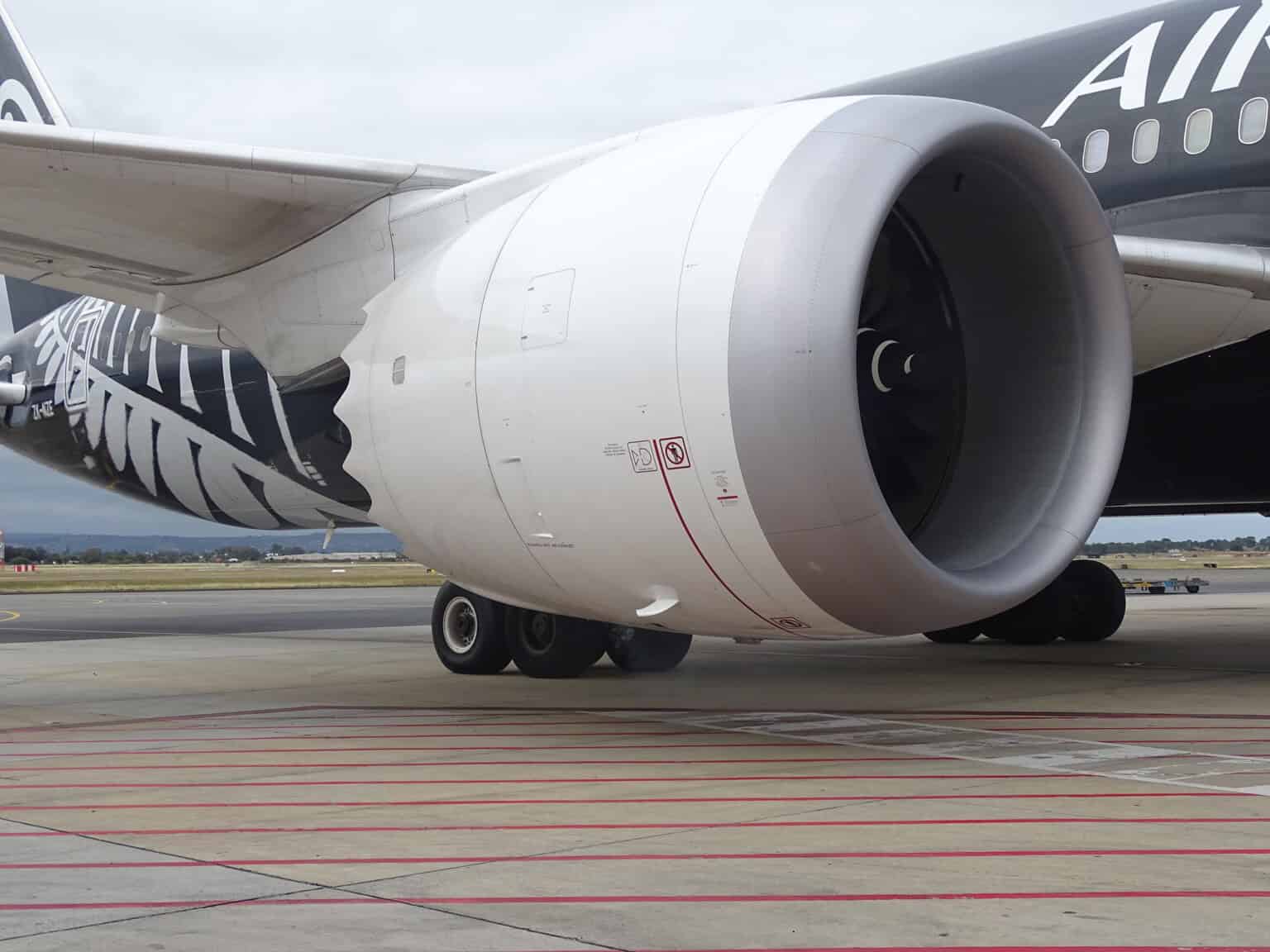 Air New Zealand Boeing 787 9 ZK NZE – Rolls Royce Trent 1000