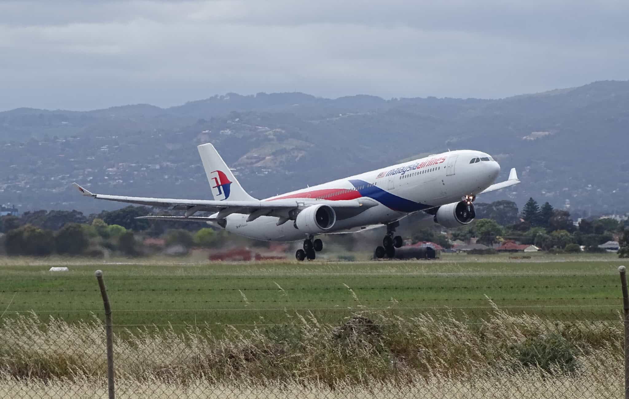 Malaysia Airlines Airbus A330-300 9M-MTK