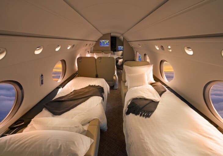 N162JC Gulfstream V interior cabin 5